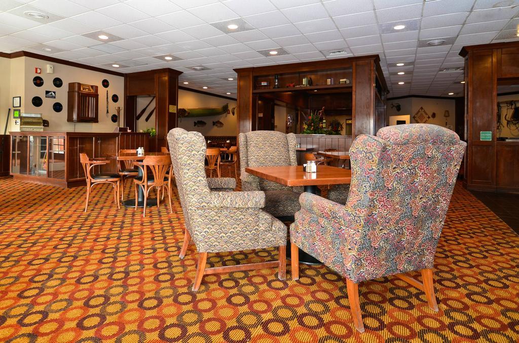 Red Lion Hotel ฟาร์มิงตัน ร้านอาหาร รูปภาพ